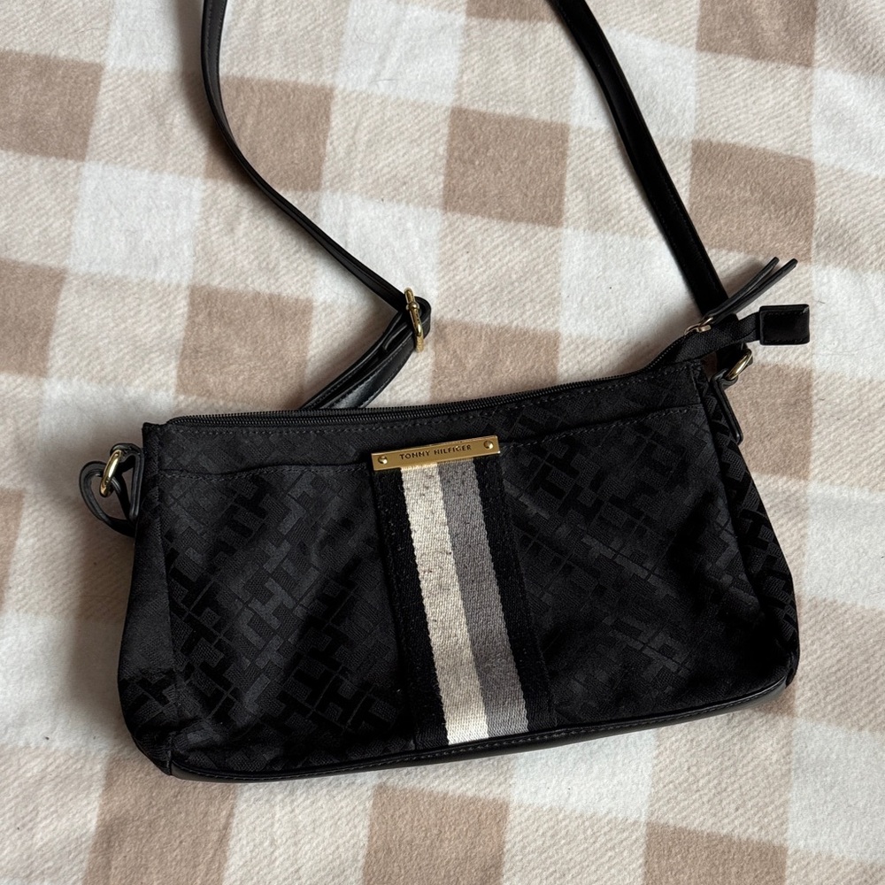 Tommy Hilfiger Crossbody Bag